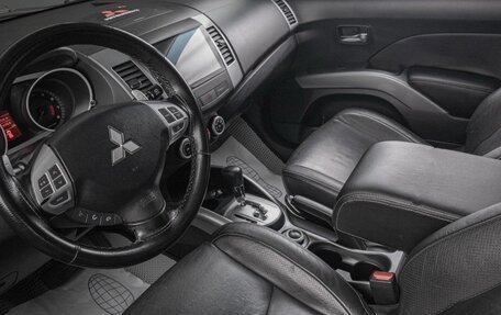 Mitsubishi Outlander III рестайлинг 3, 2008 год, 950 000 рублей, 14 фотография