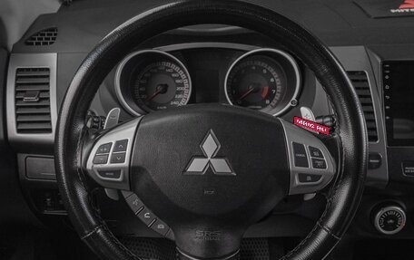 Mitsubishi Outlander III рестайлинг 3, 2008 год, 950 000 рублей, 12 фотография