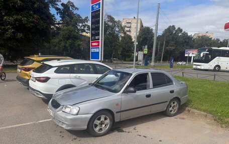 Hyundai Accent II, 2005 год, 85 000 рублей, 2 фотография