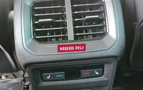Volkswagen Tiguan II, 2018 год, 2 560 000 рублей, 11 фотография
