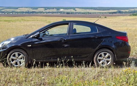 Hyundai Solaris II рестайлинг, 2014 год, 990 000 рублей, 4 фотография