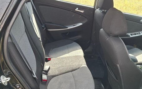 Hyundai Solaris II рестайлинг, 2014 год, 990 000 рублей, 12 фотография