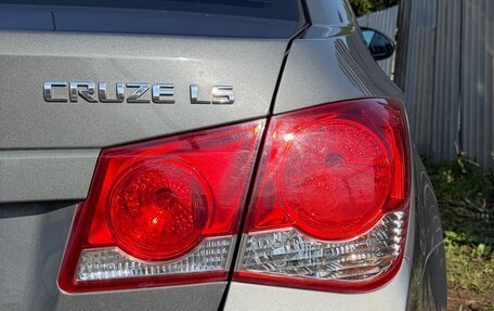 Chevrolet Cruze II, 2009 год, 430 000 рублей, 13 фотография