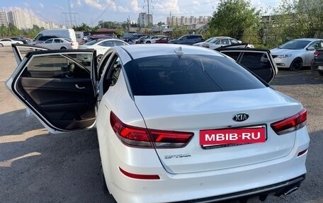 KIA Optima IV, 2018 год, 2 000 000 рублей, 14 фотография