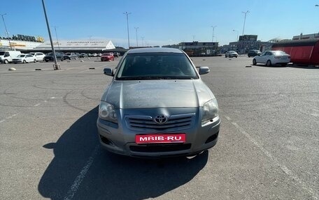 Toyota Avensis III рестайлинг, 2007 год, 490 000 рублей, 1 фотография