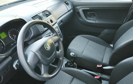 Skoda Fabia II, 2011 год, 530 000 рублей, 19 фотография