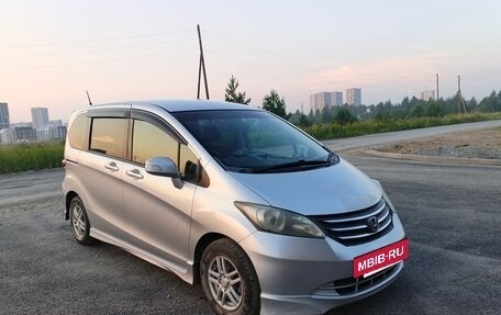 Honda Freed I, 2009 год, 920 000 рублей, 4 фотография