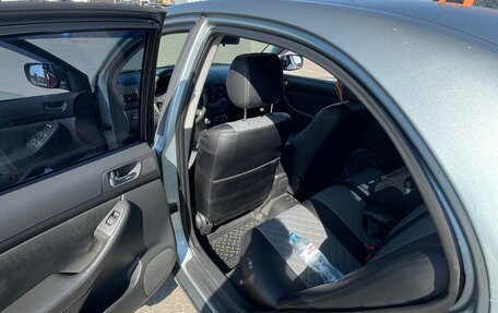 Toyota Avensis III рестайлинг, 2007 год, 490 000 рублей, 4 фотография