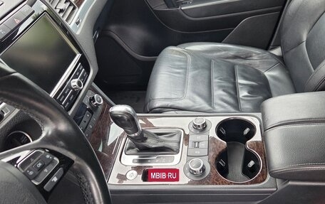 Volkswagen Touareg III, 2012 год, 2 590 000 рублей, 2 фотография