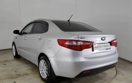 KIA Rio III рестайлинг, 2013 год, 800 000 рублей, 5 фотография