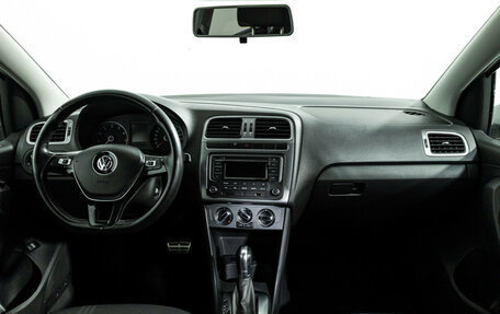 Volkswagen Polo VI (EU Market), 2016 год, 1 199 700 рублей, 14 фотография