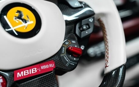 Ferrari 812, 2021 год, 46 600 000 рублей, 15 фотография