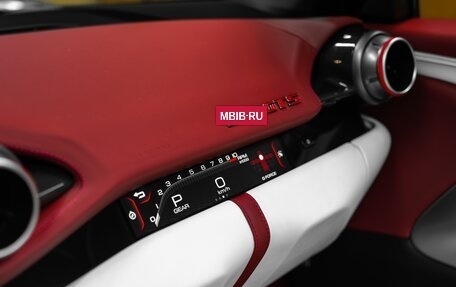 Ferrari 812, 2021 год, 46 600 000 рублей, 22 фотография