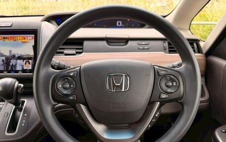 Honda Freed II, 2022 год, 1 175 000 рублей, 10 фотография