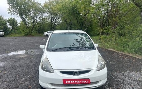 Honda Fit III, 2001 год, 300 000 рублей, 1 фотография