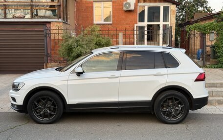 Volkswagen Tiguan II, 2020 год, 3 000 000 рублей, 13 фотография