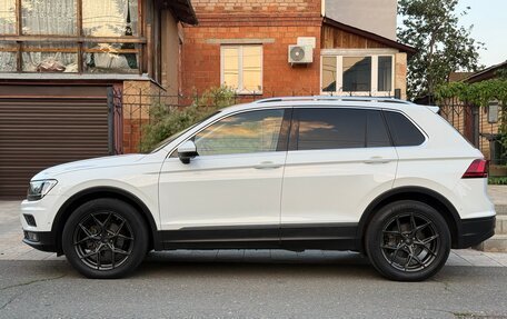 Volkswagen Tiguan II, 2020 год, 3 000 000 рублей, 14 фотография
