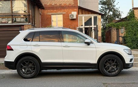 Volkswagen Tiguan II, 2020 год, 3 000 000 рублей, 6 фотография