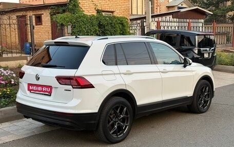 Volkswagen Tiguan II, 2020 год, 3 000 000 рублей, 7 фотография
