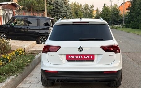 Volkswagen Tiguan II, 2020 год, 3 000 000 рублей, 9 фотография