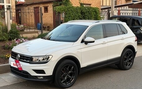 Volkswagen Tiguan II, 2020 год, 3 000 000 рублей, 15 фотография