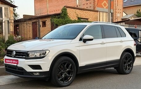 Volkswagen Tiguan II, 2020 год, 3 000 000 рублей, 16 фотография