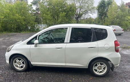 Honda Fit III, 2001 год, 300 000 рублей, 7 фотография