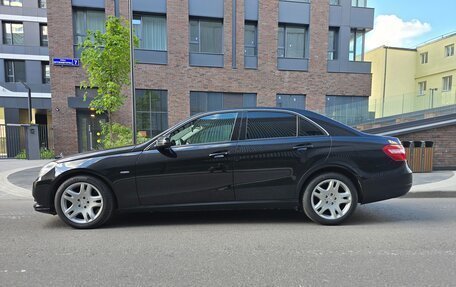 Mercedes-Benz E-Класс, 2010 год, 1 090 000 рублей, 3 фотография