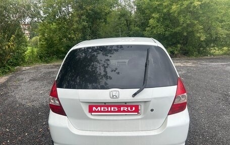 Honda Fit III, 2001 год, 300 000 рублей, 5 фотография