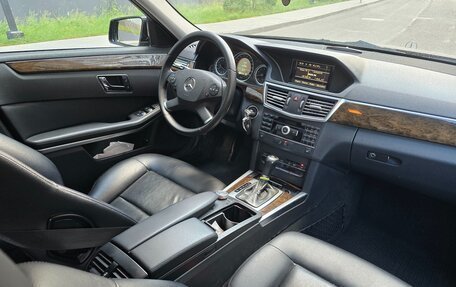Mercedes-Benz E-Класс, 2010 год, 1 090 000 рублей, 9 фотография