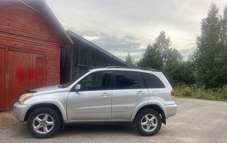 Toyota RAV4, 2001 год, 750 000 рублей, 2 фотография