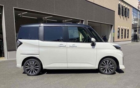 Toyota Roomy I, 2023 год, 792 000 рублей, 3 фотография