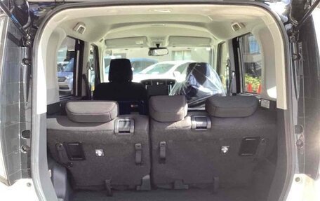 Toyota Roomy I, 2023 год, 792 000 рублей, 13 фотография