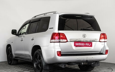 Toyota Land Cruiser 200, 2011 год, 2 599 000 рублей, 8 фотография