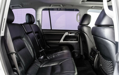 Toyota Land Cruiser 200, 2011 год, 2 599 000 рублей, 25 фотография
