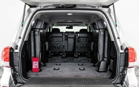 Toyota Land Cruiser 200, 2011 год, 2 599 000 рублей, 34 фотография