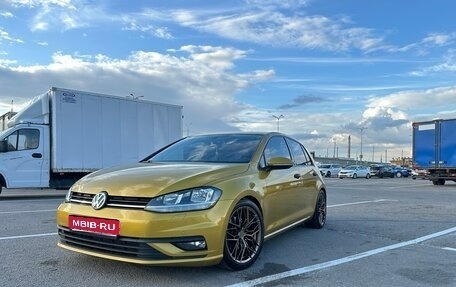 Volkswagen Golf VII, 2018 год, 2 050 000 рублей, 1 фотография