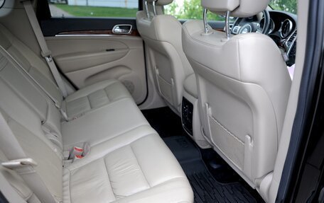 Jeep Grand Cherokee, 2012 год, 2 200 000 рублей, 21 фотография