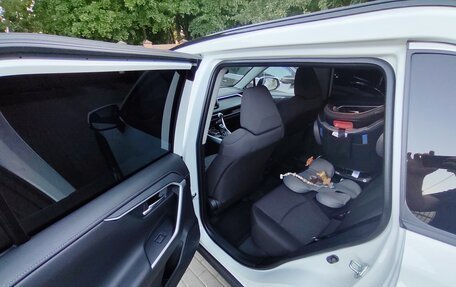 Toyota RAV4, 2021 год, 3 500 000 рублей, 7 фотография