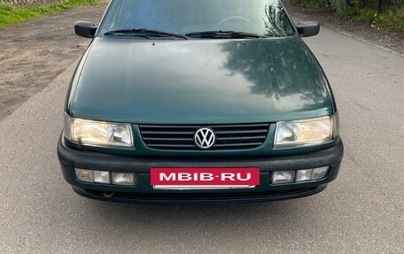 Volkswagen Passat B4, 1996 год, 150 000 рублей, 2 фотография