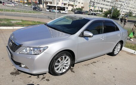 Toyota Camry, 2013 год, 2 370 000 рублей, 3 фотография