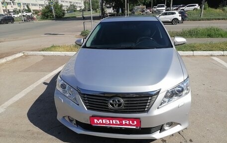 Toyota Camry, 2013 год, 2 370 000 рублей, 2 фотография