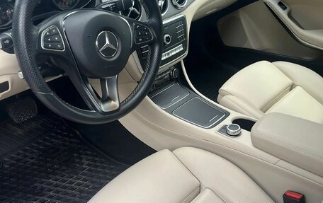 Mercedes-Benz GLA, 2019 год, 2 500 000 рублей, 7 фотография