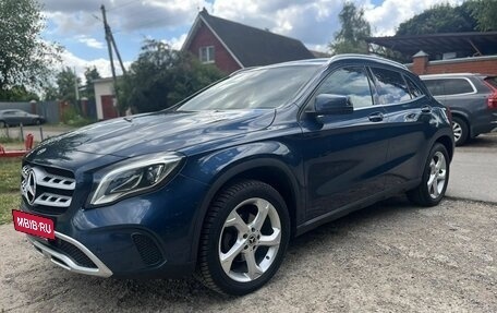 Mercedes-Benz GLA, 2019 год, 2 500 000 рублей, 3 фотография