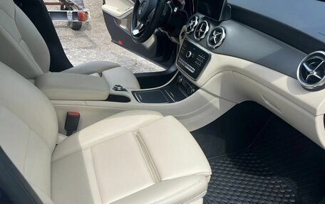 Mercedes-Benz GLA, 2019 год, 2 500 000 рублей, 28 фотография