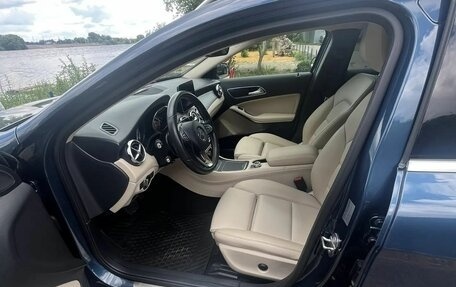 Mercedes-Benz GLA, 2019 год, 2 500 000 рублей, 17 фотография