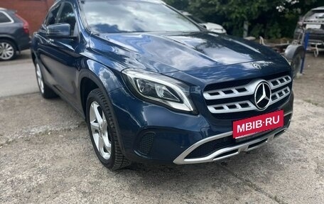 Mercedes-Benz GLA, 2019 год, 2 500 000 рублей, 15 фотография