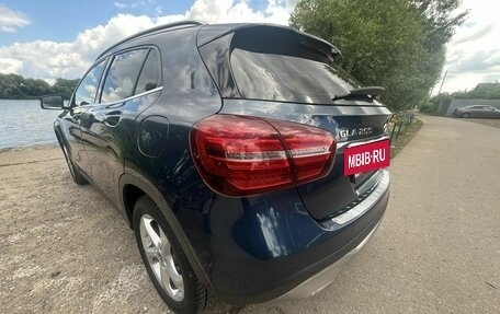 Mercedes-Benz GLA, 2019 год, 2 500 000 рублей, 30 фотография