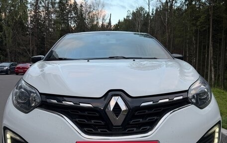 Renault Kaptur I рестайлинг, 2022 год, 1 780 000 рублей, 3 фотография
