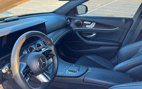 Mercedes-Benz E-Класс, 2020 год, 4 100 000 рублей, 6 фотография